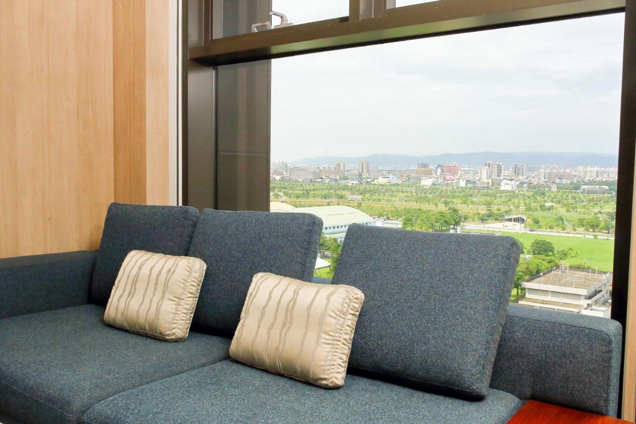 Kloud Hotel Taichung Esterno foto