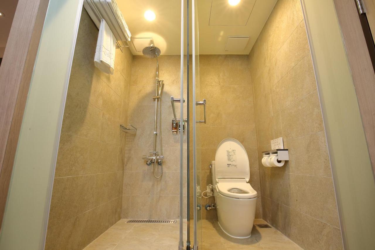 Kloud Hotel Taichung Esterno foto