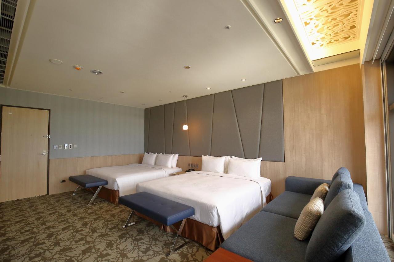 Kloud Hotel Taichung Esterno foto