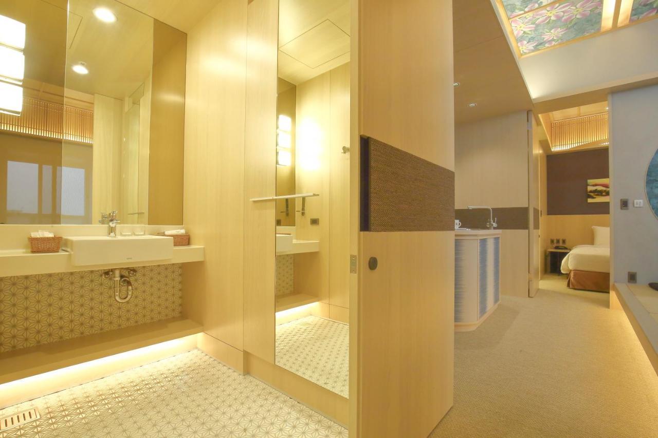 Kloud Hotel Taichung Esterno foto