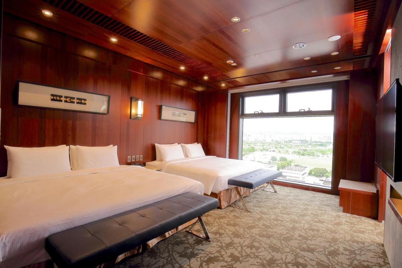 Kloud Hotel Taichung Esterno foto