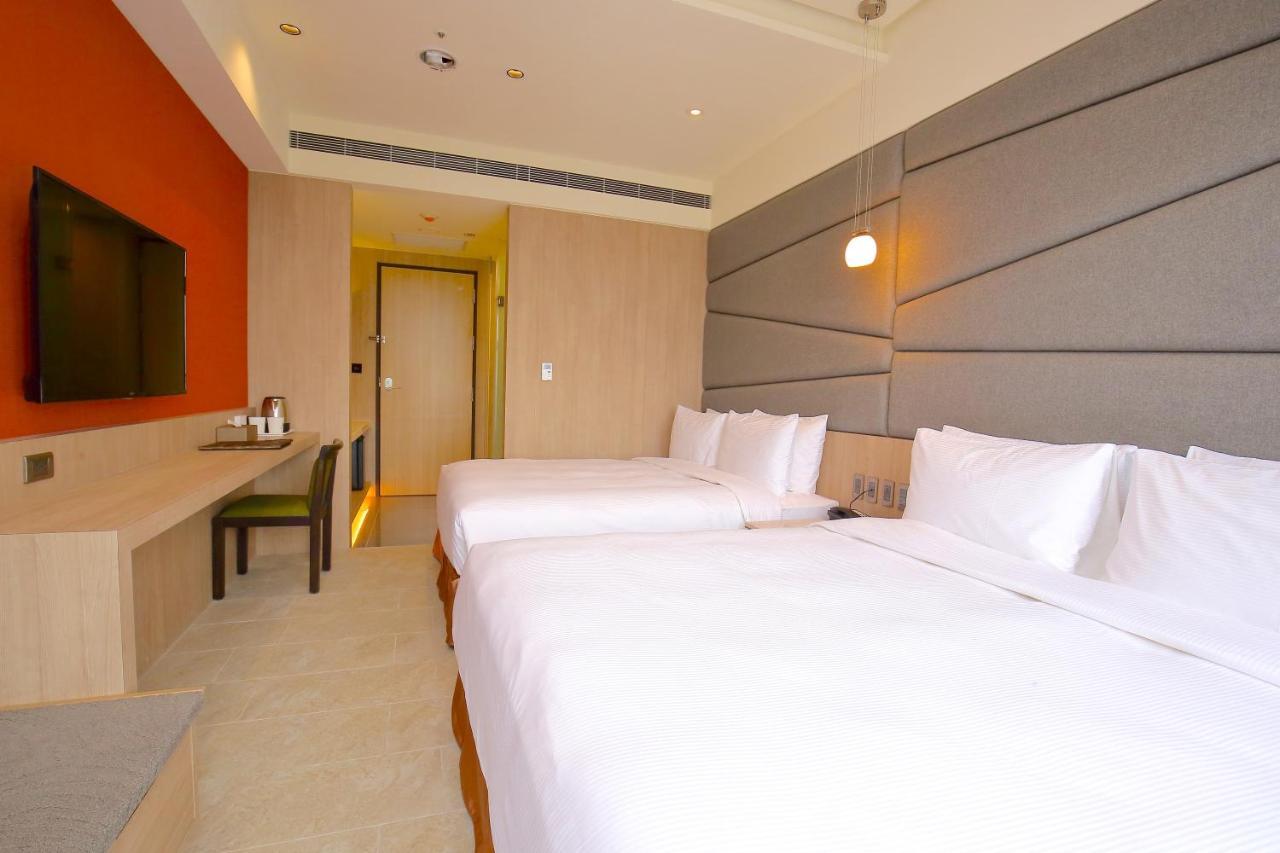 Kloud Hotel Taichung Esterno foto
