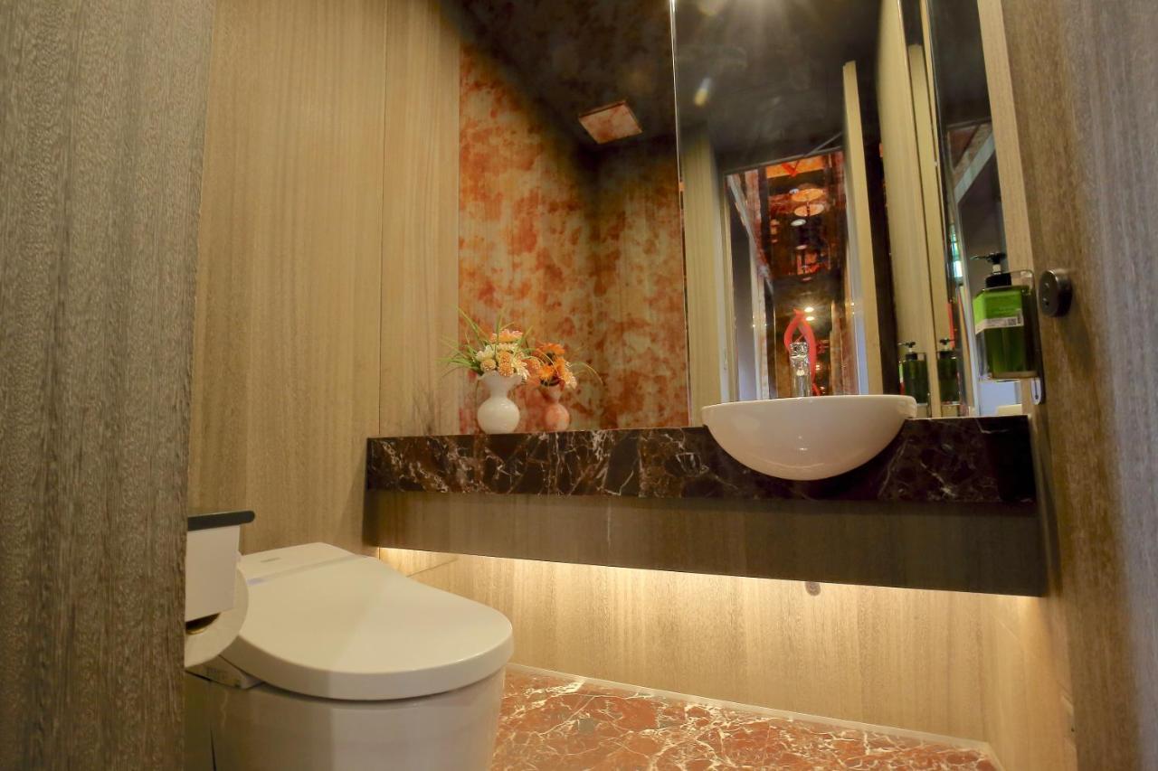 Kloud Hotel Taichung Esterno foto