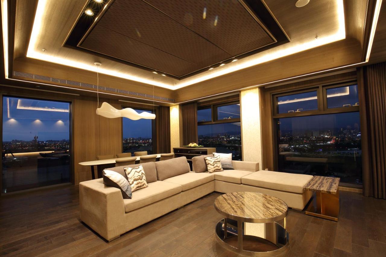 Kloud Hotel Taichung Esterno foto